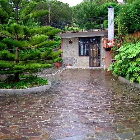 Rosa Apartment *