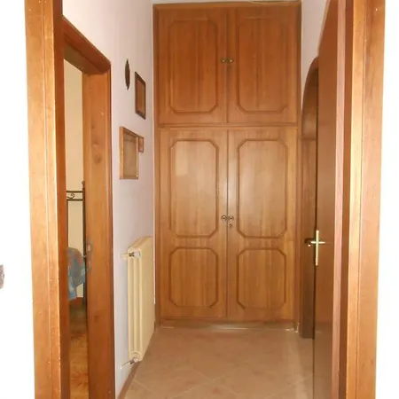 Rosa Apartment